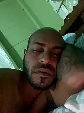 islandvybee55 online show from January 14, 3:11 am