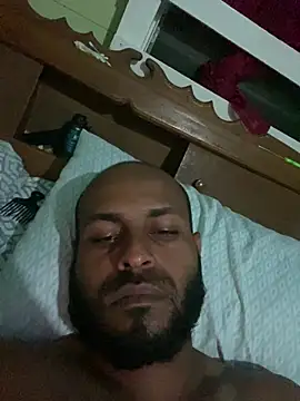 islandvybee55 online show from February 13, 3:13 am