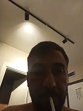 leon ates online show from August 2, 1:05 am