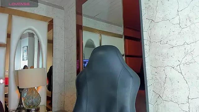 Drake Nassir4 online show from November 17, 6:11 pm