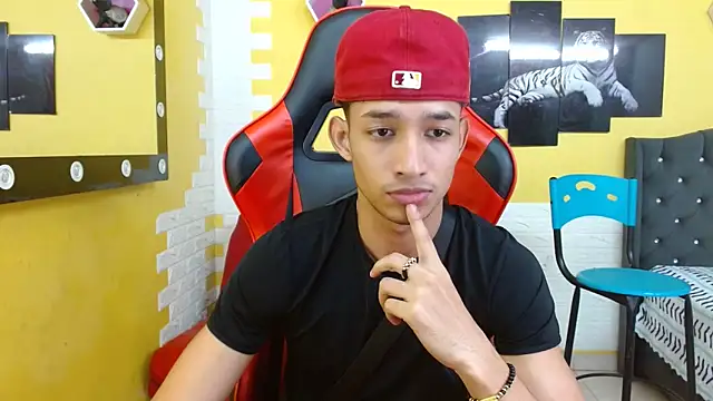 jose sexycumm online show from October 30, 7:37 pm