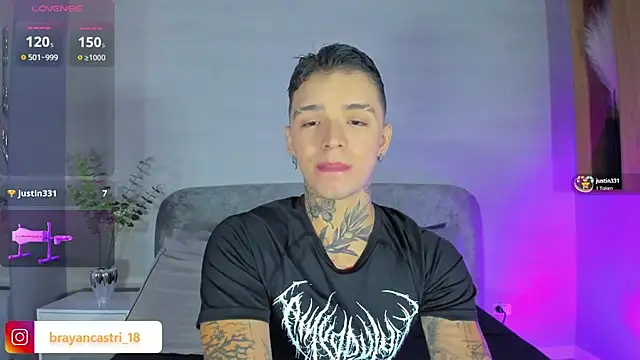 Ian Castillo  online show from June 6, 11:38 am