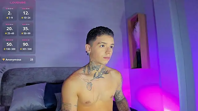 Ian Castillo  online show from June 20, 11:37 am