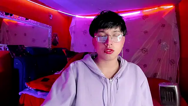 Snapshot of AnggelONfiree chatting on September 18, 5:53 am AnggelONfiree online show from September 18, 5:53 am