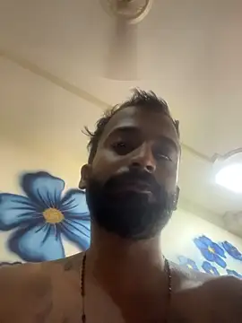 bigfatdick111 online show from May 17, 6:10 am