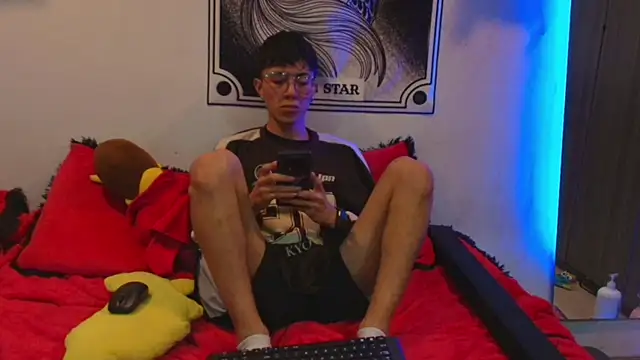 Justyn Ross online show from December 2, 1:09 am