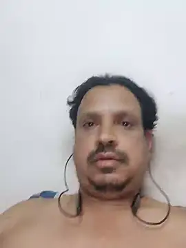 Raj1043 online show from January 4, 8:48 pm