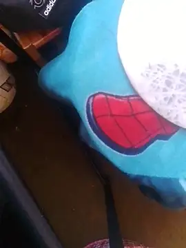 krissraw online show from December 17, 10:11 am