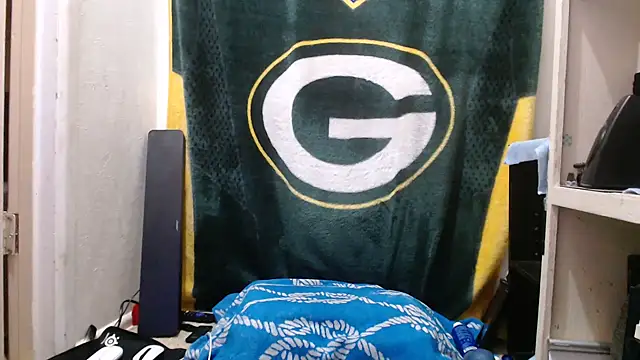 Snapshot of Apeezy14 chatting on January 10, 8:40 am Apeezy14 online show from January 10, 8:40 am