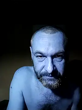 Snapshot of Andrzej-M chatting on September 17, 9:05 pm Andrzej-M online show from September 17, 9:05 pm