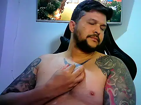 tupapito00 online show from July 15, 1:34 am