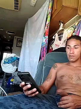 LargeDominoes online show from February 28, 7:13 pm