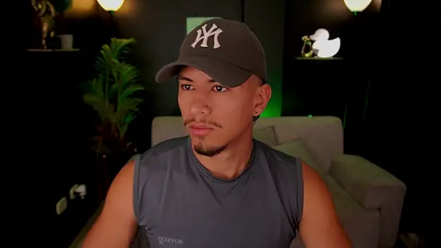 Aaronfox x online show from November 3, 10:52 am