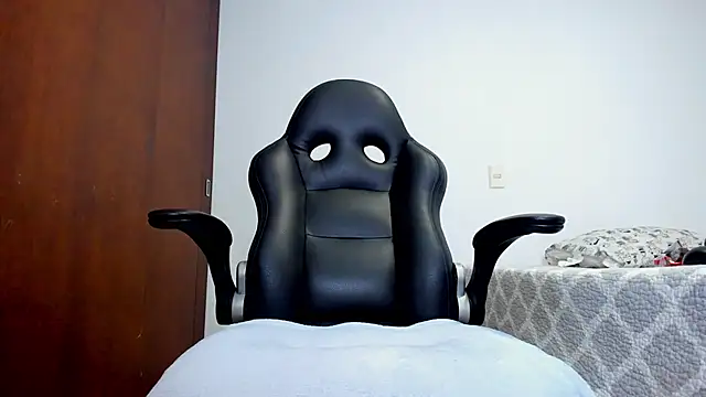 Huge latin cock online show from April 7, 7:36 pm