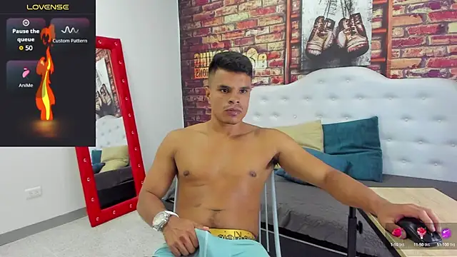 Snapshot of Derek_Lustfordx chatting on October 3, 11:37 am Derek Lustfordx online show from October 3, 11:37 am