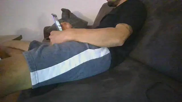 Snapshot of Kevoon991 chatting on October 8, 5:50 pm Kevoon991 online show from October 8, 5:50 pm