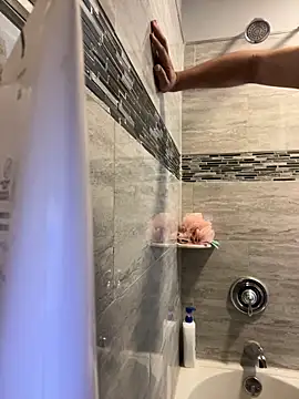 bichotasoo2021 online show from December 21, 5:21 pm