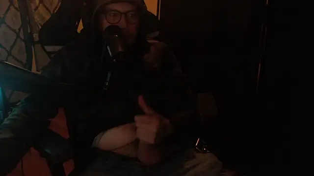 chicostick413 online show from April 9, 2:20 am