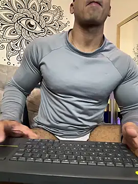 aaroncolombia online show from October 13, 10:38 pm