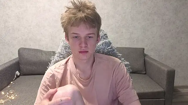 sweetserenity5 online show from April 6, 1:01 pm