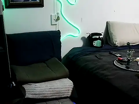 ChunkyMonkey007 online show from January 19, 1:35 pm