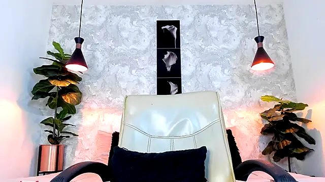 Regan   online show from November 26, 2:03 am