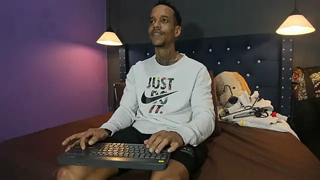 Salomon koude online show from January 31, 10:30 pm