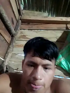 Snapshot of Huebolocko chatting on December 21, 3:42 pm Huebolocko online show from December 21, 3:42 pm