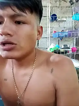 Snapshot of Huebolocko chatting on January 9, 3:01 pm Huebolocko online show from January 9, 3:01 pm