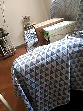 Snapshot of lobomisterioso13 chatting on January 23, 6:35 pm lobomisterioso13 online show from January 23, 6:35 pm