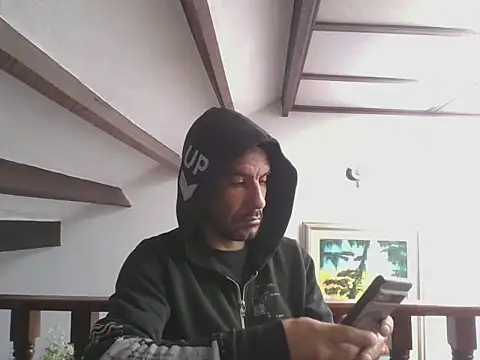 elkike1980 online show from July 22, 12:08 pm