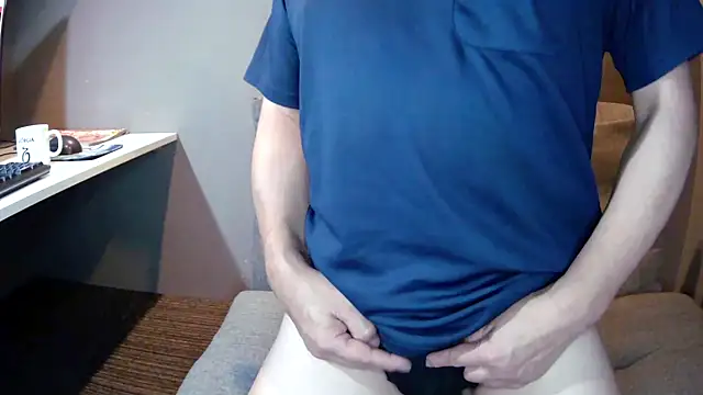 agaupt2 online show from December 13, 11:06 pm