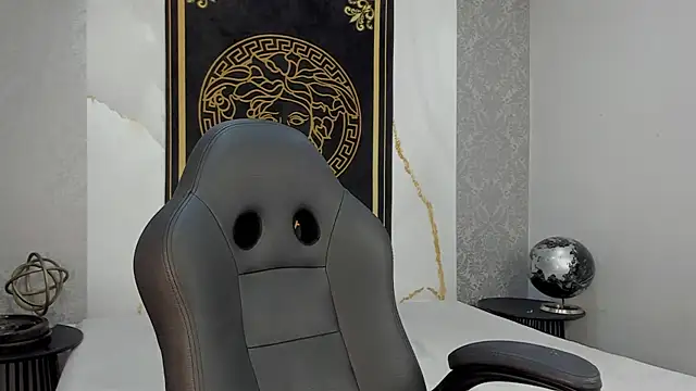 Desmon Clark online show from February 19, 10:20 pm