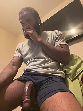 Snapshot of GoodGirlLover13 chatting on February 5, 12:42 am GoodGirlLover13 online show from February 5, 12:42 am