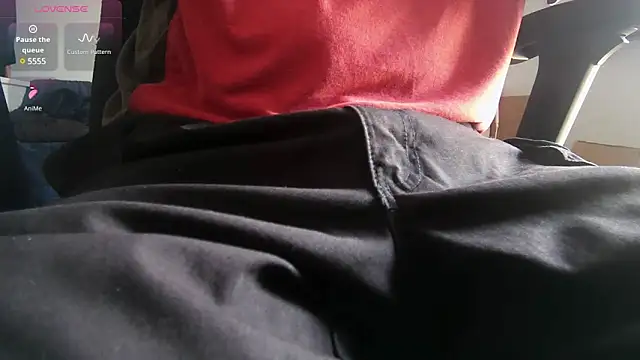 an4y8ot online show from March 8, 1:01 pm