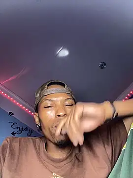 Snapshot of BlueIceCube chatting on January 7, 4:37 pm BlueIceCube online show from January 7, 4:37 pm