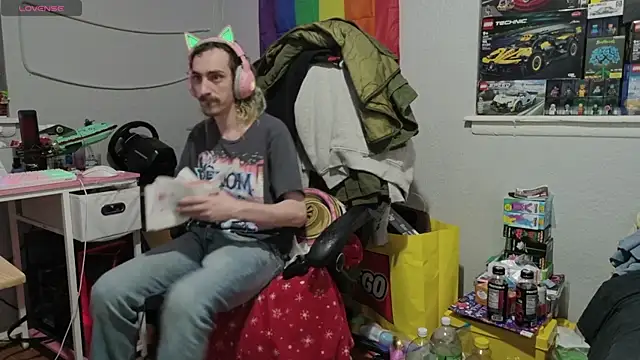 tallnerdyguy online show from April 15, 2:22 am