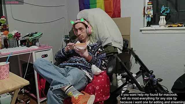 tallnerdyguy online show from December 3, 4:18 am