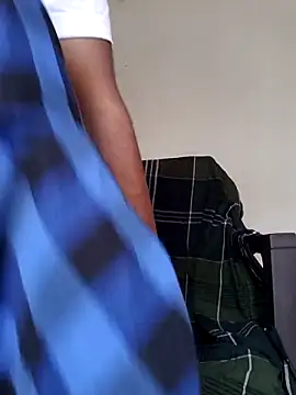 Samser0403 online show from April 18, 6:26 am