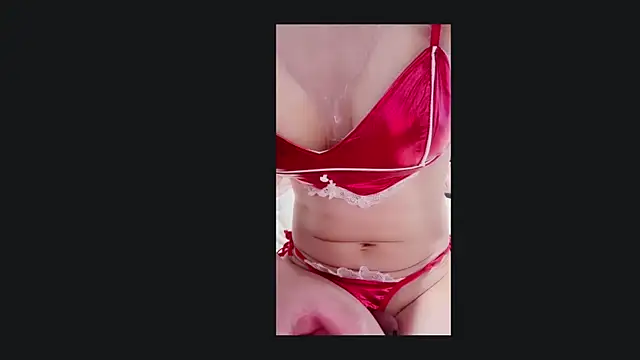 Snapshot of Im_IVE_LOVE chatting on December 15, 1:35 am Im IVE LOVE online show from December 15, 1:35 am