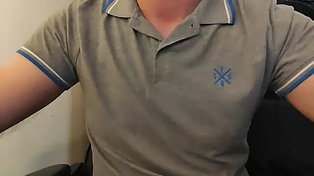 Snapshot of jayb0y61 chatting on October 12, 4:17 am jayb0y61 online show from October 12, 4:17 am