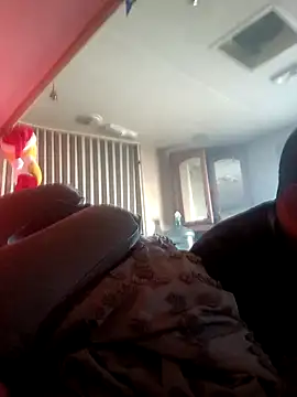 csmberto69 online show from December 6, 7:01 pm