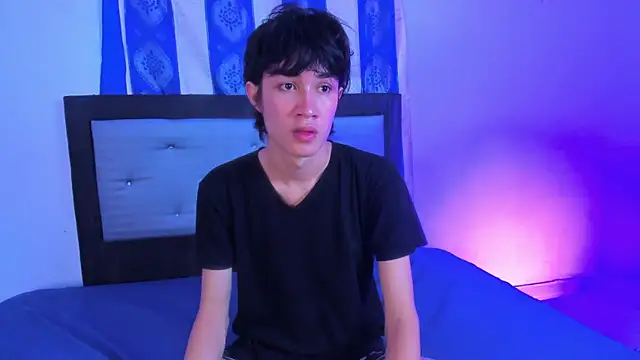 Johhan  Lee online show from December 17, 3:06 am