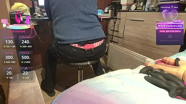 misteryman1956 online show from April 19, 6:10 pm