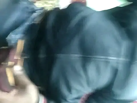 Snapshot of ShelfyOfferer chatting on February 27, 6:09 pm ShelfyOfferer online show from February 27, 6:09 pm