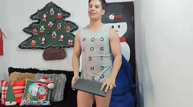 Snapshot of cory_okell chatting on December 4, 3:15 am cory okell online show from December 4, 3:15 am