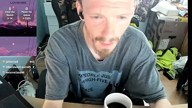 sexy264329 online show from May 3, 7:33 am