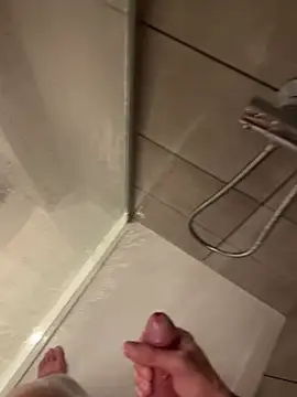 LucianoRixo1 online show from February 18, 1:59 am