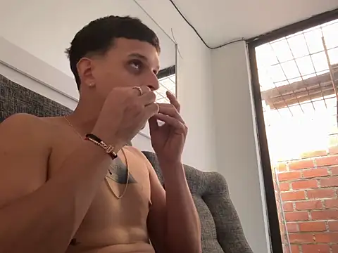 ArturoDelgado1 online show from March 17, 3:14 pm