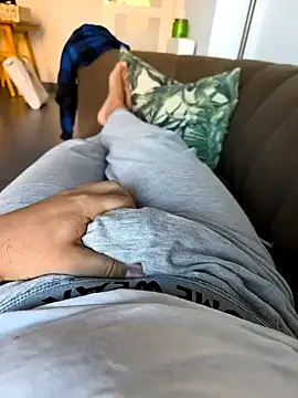 cricrimsBarcelona online show from December 29, 10:12 am